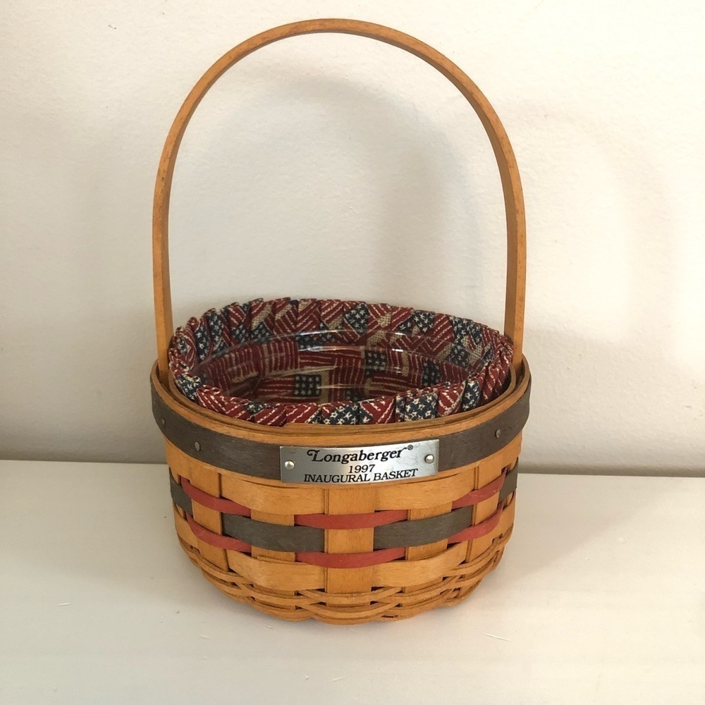 Longaberger 1997 Inaugural basket with liner and protector
